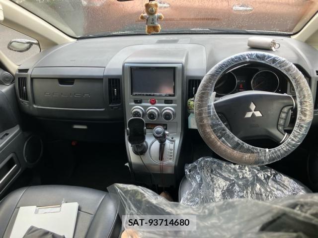 Mitsubishi DELICA 2012-09 8073573-17