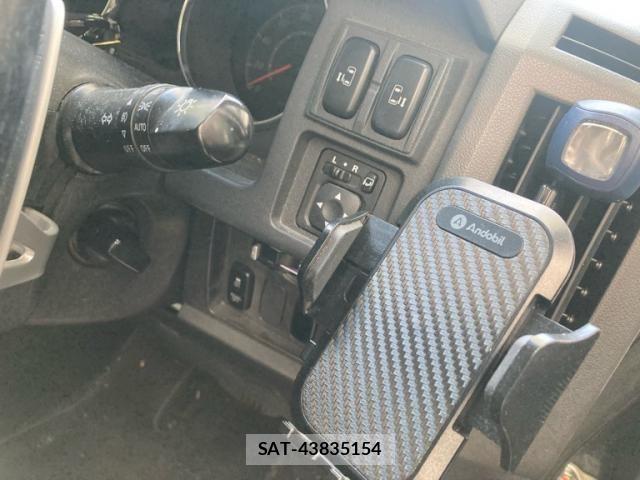Mitsubishi DELICA 2013-09 8129794-11
