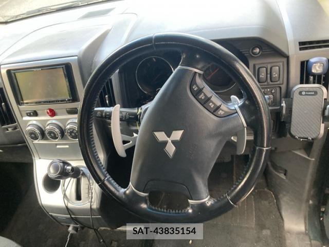Mitsubishi DELICA 2013-09 8129794-12