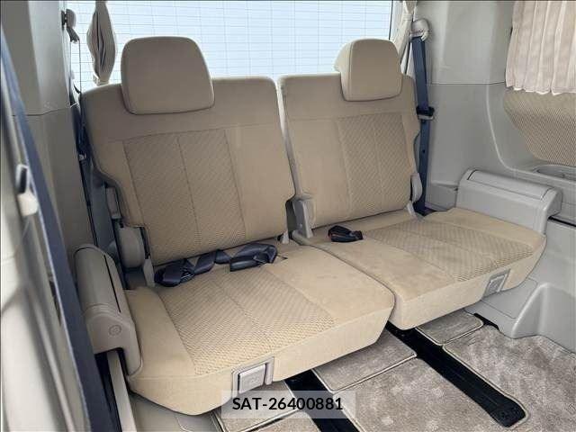 Mitsubishi DELICA 2011-11 8145725-11