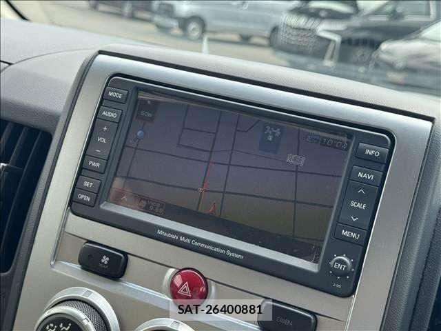 Mitsubishi DELICA 2011-11 8145725-19