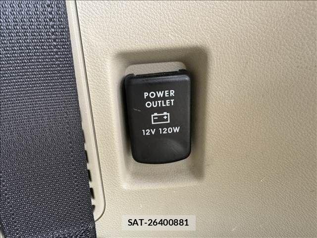 Mitsubishi DELICA 2011-11 8145725-29