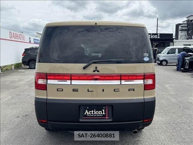 Mitsubishi DELICA 2011-11 8145725-5