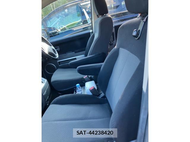 Mitsubishi DELICA 2012-01 8145724-11