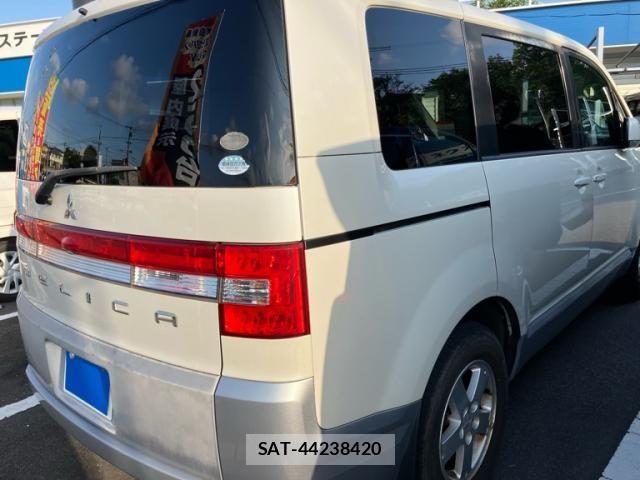 Mitsubishi DELICA 2012-01 8145724-2