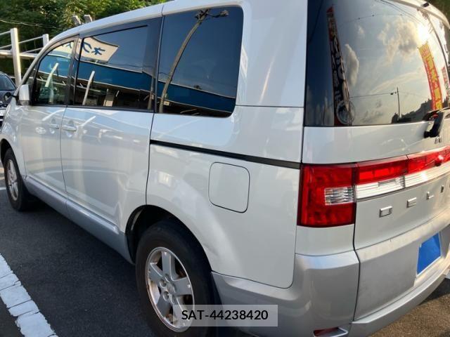 Mitsubishi DELICA 2012-01 8145724-3