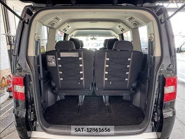 Mitsubishi DELICA 2009-08 8245047-11