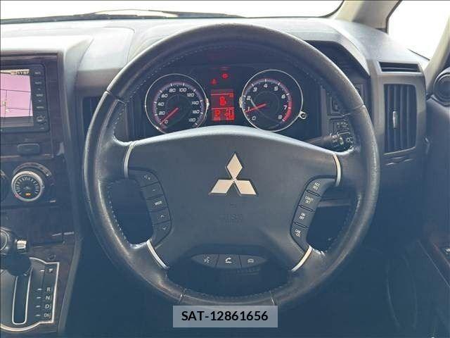 Mitsubishi DELICA 2009-08 8245047-12