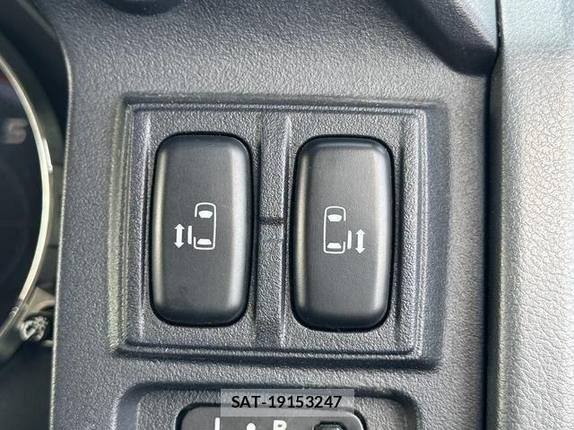Mitsubishi DELICA 2009-03 8245045-26
