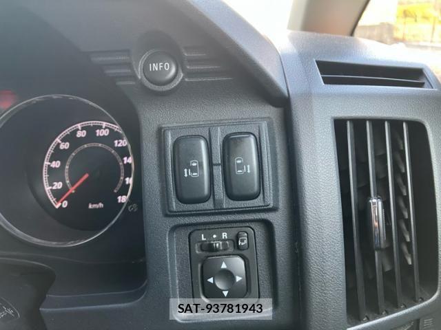 Mitsubishi DELICA 2012-01 8314204-15
