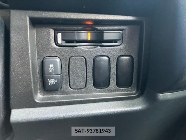 Mitsubishi DELICA 2012-01 8314204-16