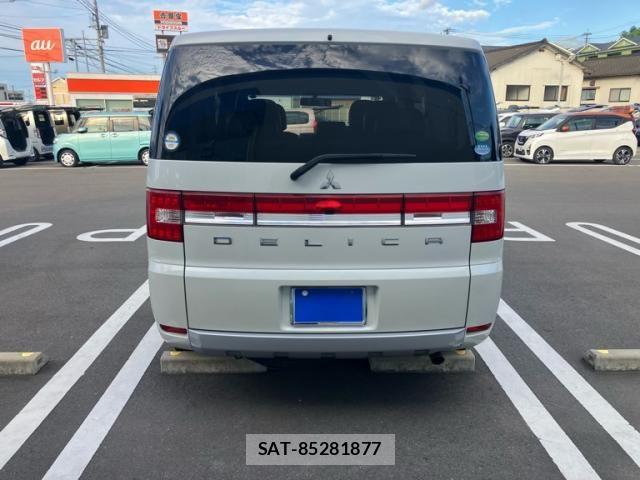 Mitsubishi DELICA 2013-03 8314205-4