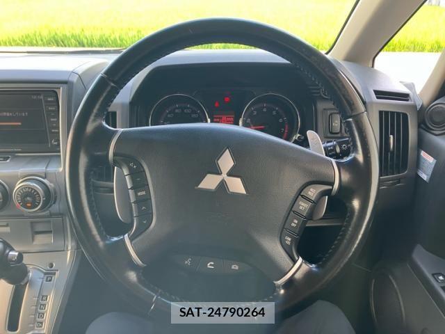 Mitsubishi DELICA 2007-09 8314203-15