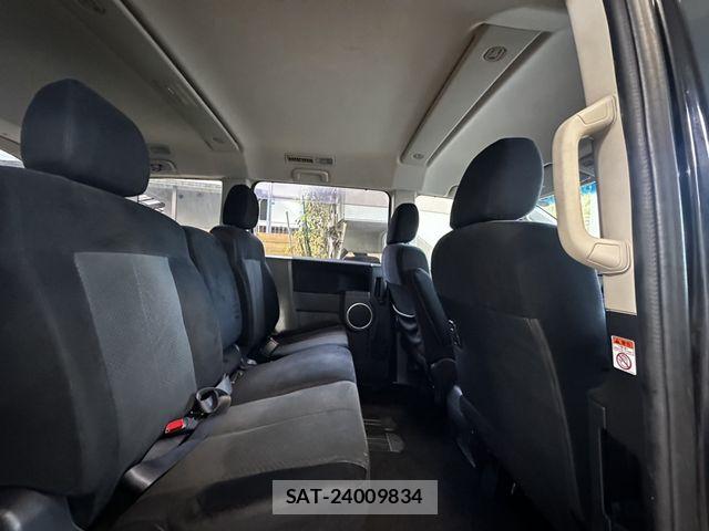 Mitsubishi DELICA 2012-07 8335584-9