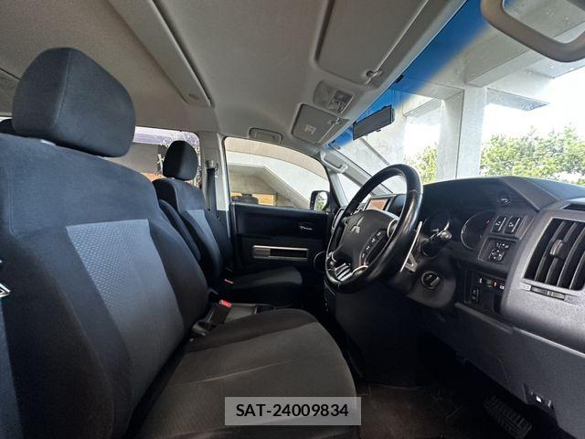 Mitsubishi DELICA 2012-07 8335584-8
