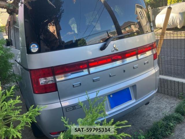 Mitsubishi DELICA 2007-09 8365586-7