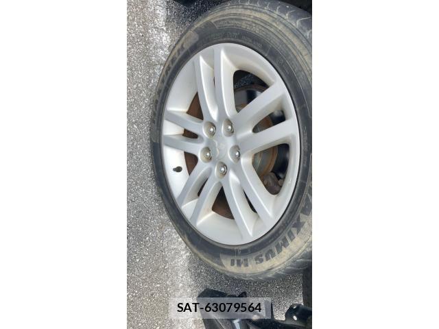 Mitsubishi DELICA 2010-11 8412014-9