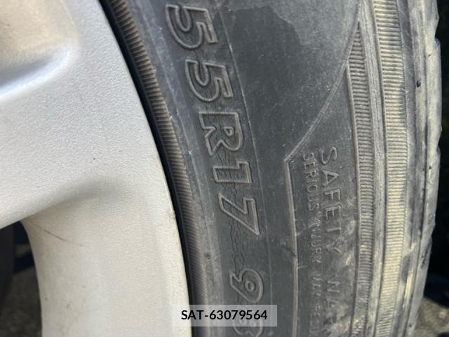 Mitsubishi DELICA 2010-11 8412014-11