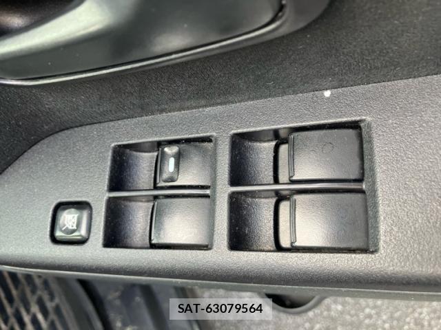 Mitsubishi DELICA 2010-11 8412014-12