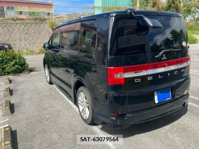 Mitsubishi DELICA 2010-11 8412014-4