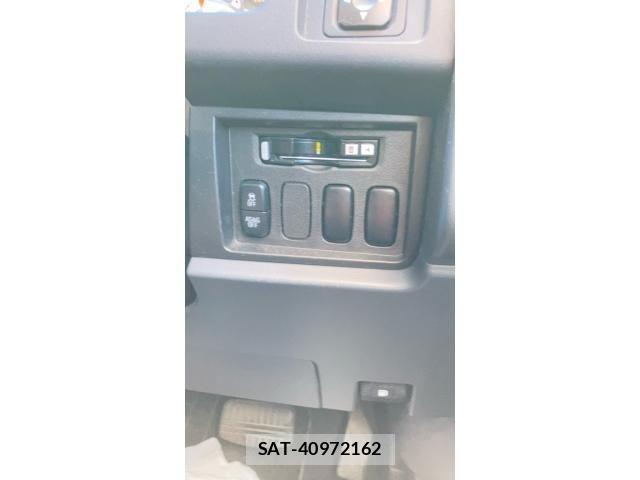 Mitsubishi DELICA 2012-03 8524382-15
