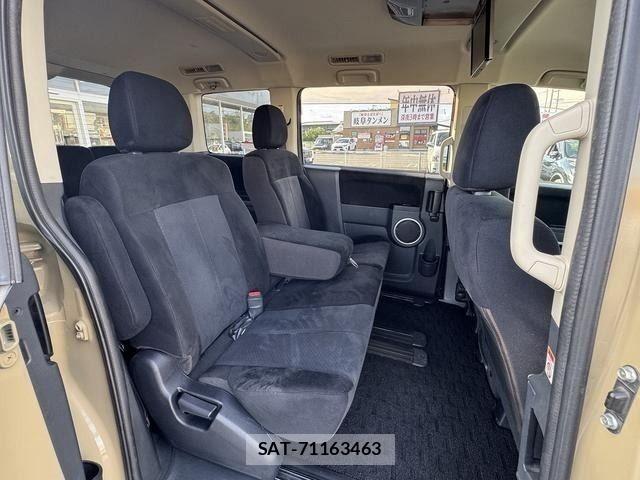 Mitsubishi DELICA 2010-09 8524377-9