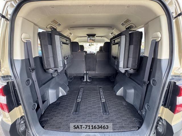 Mitsubishi DELICA 2010-09 8524377-12