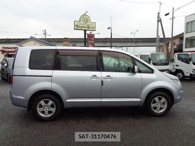 Mitsubishi DELICA 2010-09 8658751-17