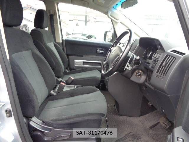 Mitsubishi DELICA 2010-09 8658751-2