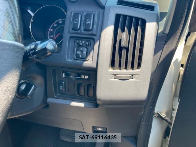 Mitsubishi DELICA 2010-09 8658752-23
