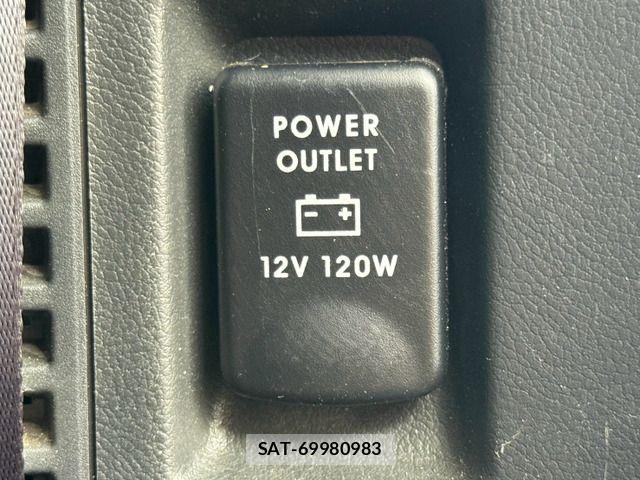 Mitsubishi DELICA 2015-04 8658748-13