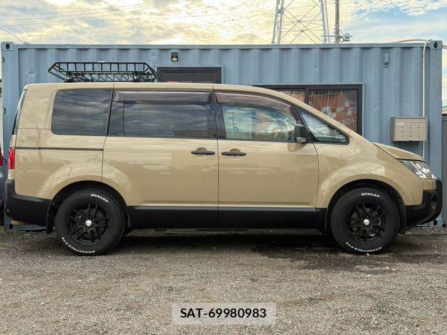 Mitsubishi DELICA 2015-04 8658748-17