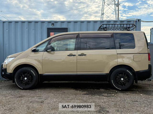 Mitsubishi DELICA 2015-04 8658748-18