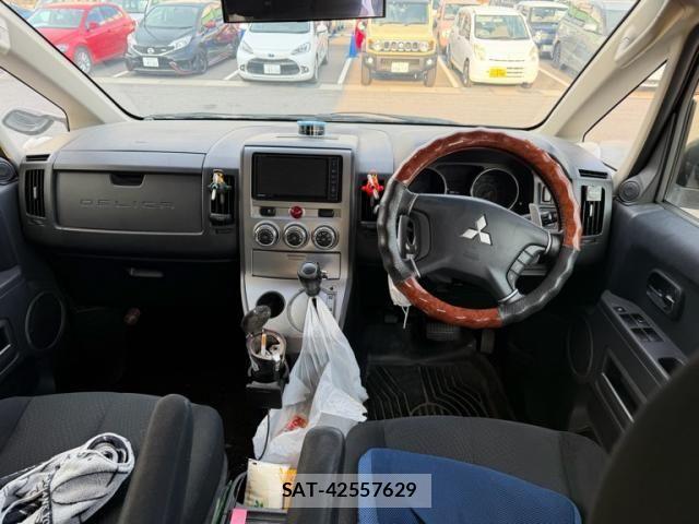 Mitsubishi DELICA 2013-08 8658749-4
