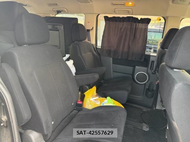 Mitsubishi DELICA 2013-08 8658749-6
