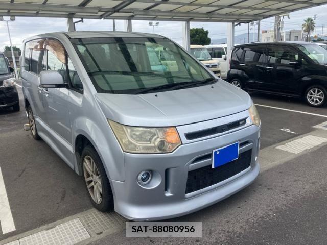 Mitsubishi DELICA 2007-07 8685452-1
