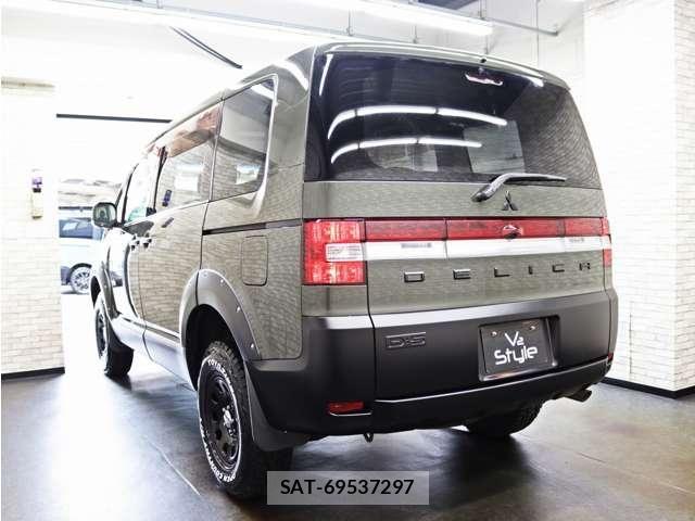 Mitsubishi DELICA 2007-09 8741688-17