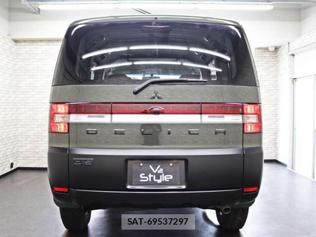 Mitsubishi DELICA 2007-09 8741688-2