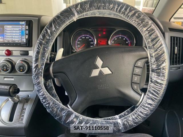 Mitsubishi DELICA 2008-09 8741690-18
