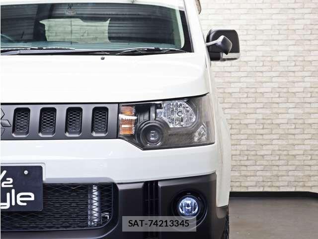 Mitsubishi DELICA 2007-05 8828705-10