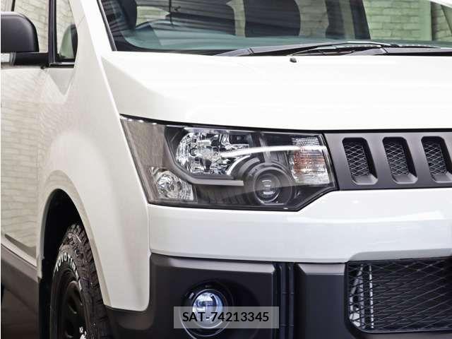 Mitsubishi DELICA 2007-05 8828705-11
