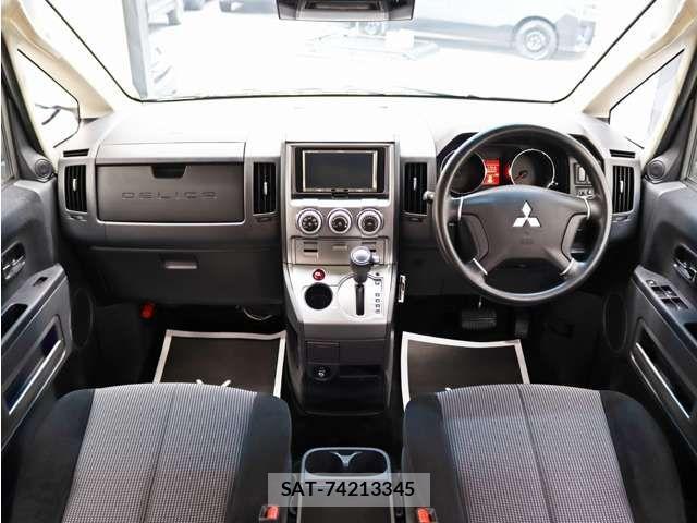 Mitsubishi DELICA 2007-05 8828705-3