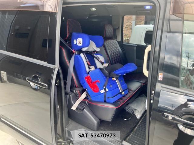 Mitsubishi DELICA 2012-01 8828708-10