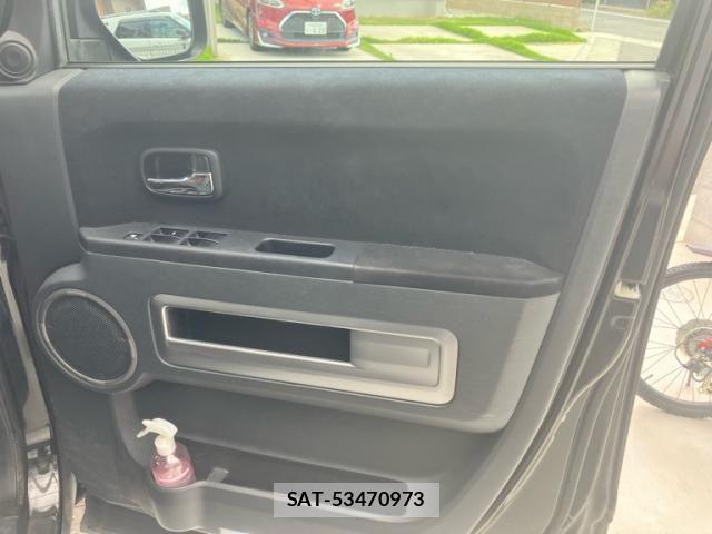 Mitsubishi DELICA 2012-01 8828708-12