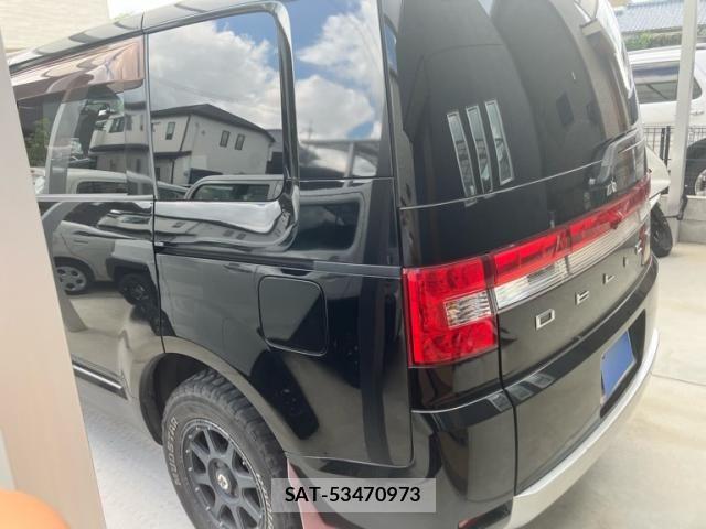 Mitsubishi DELICA 2012-01 8828708-2