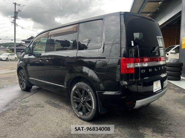 Mitsubishi DELICA 2014-11 8848729-20