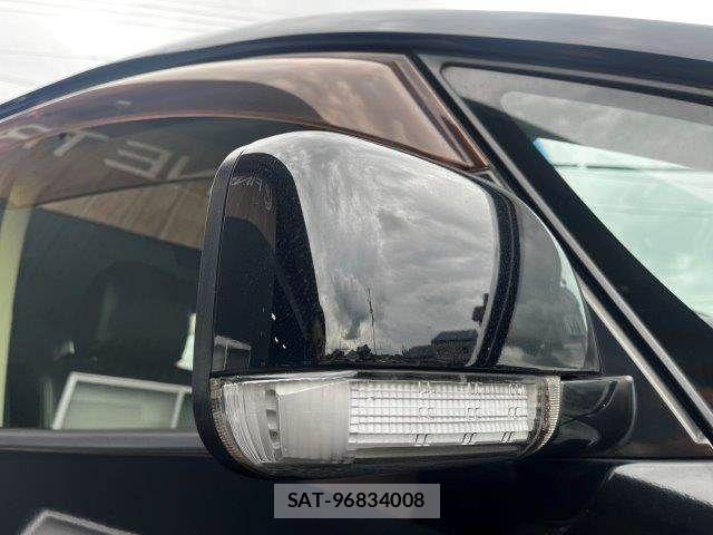 Mitsubishi DELICA 2014-11 8848729-26