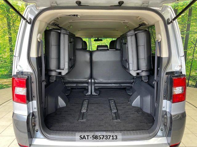 Mitsubishi DELICA 2013-07 8848728-10