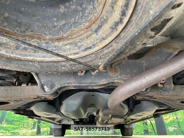 Mitsubishi DELICA 2013-07 8848728-18