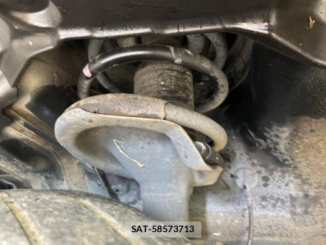 Mitsubishi DELICA 2013-07 8848728-19
